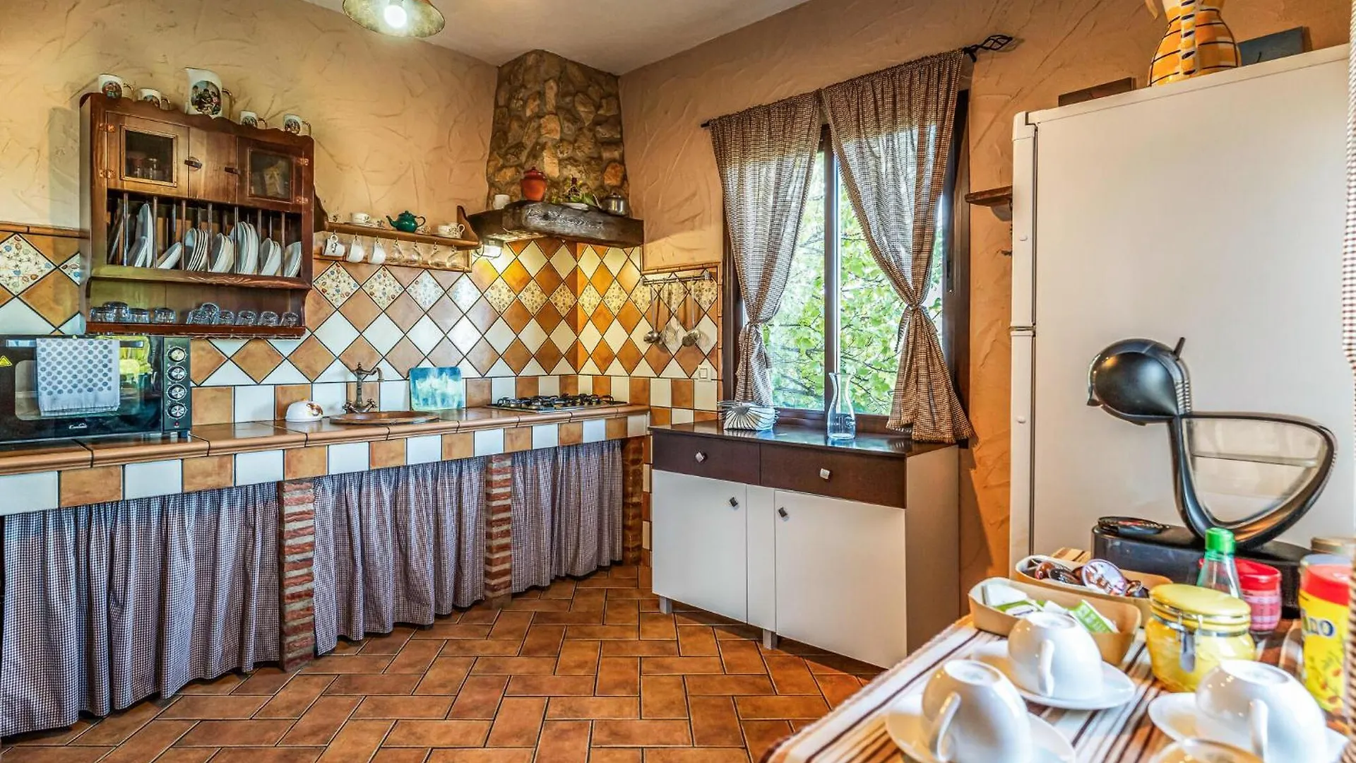 2 Bedroom Beautiful Home In El Gastor 0*,  Spain