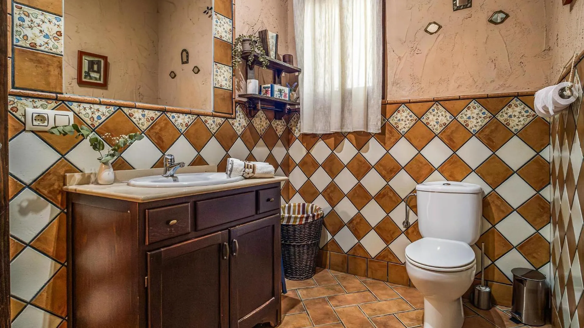 Holiday home 2 Bedroom Beautiful Home In El Gastor Spain