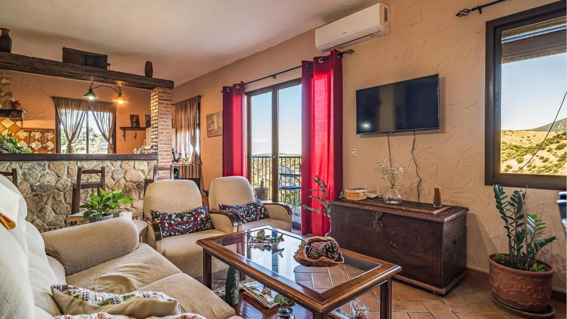 2 Bedroom Beautiful Home In El Gastor Holiday home